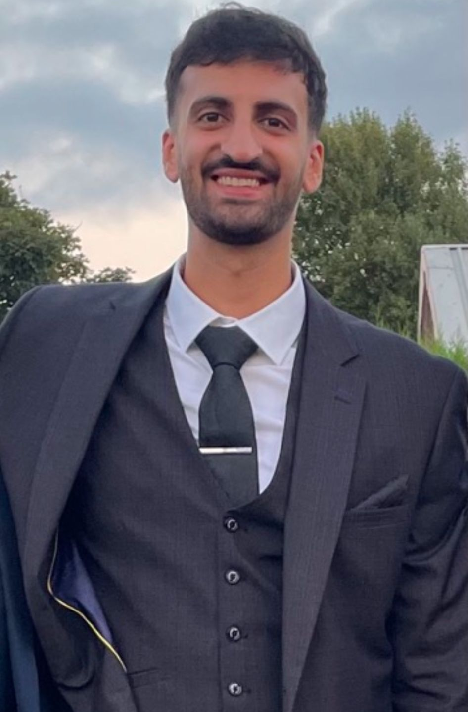 Dr M Saleki operating